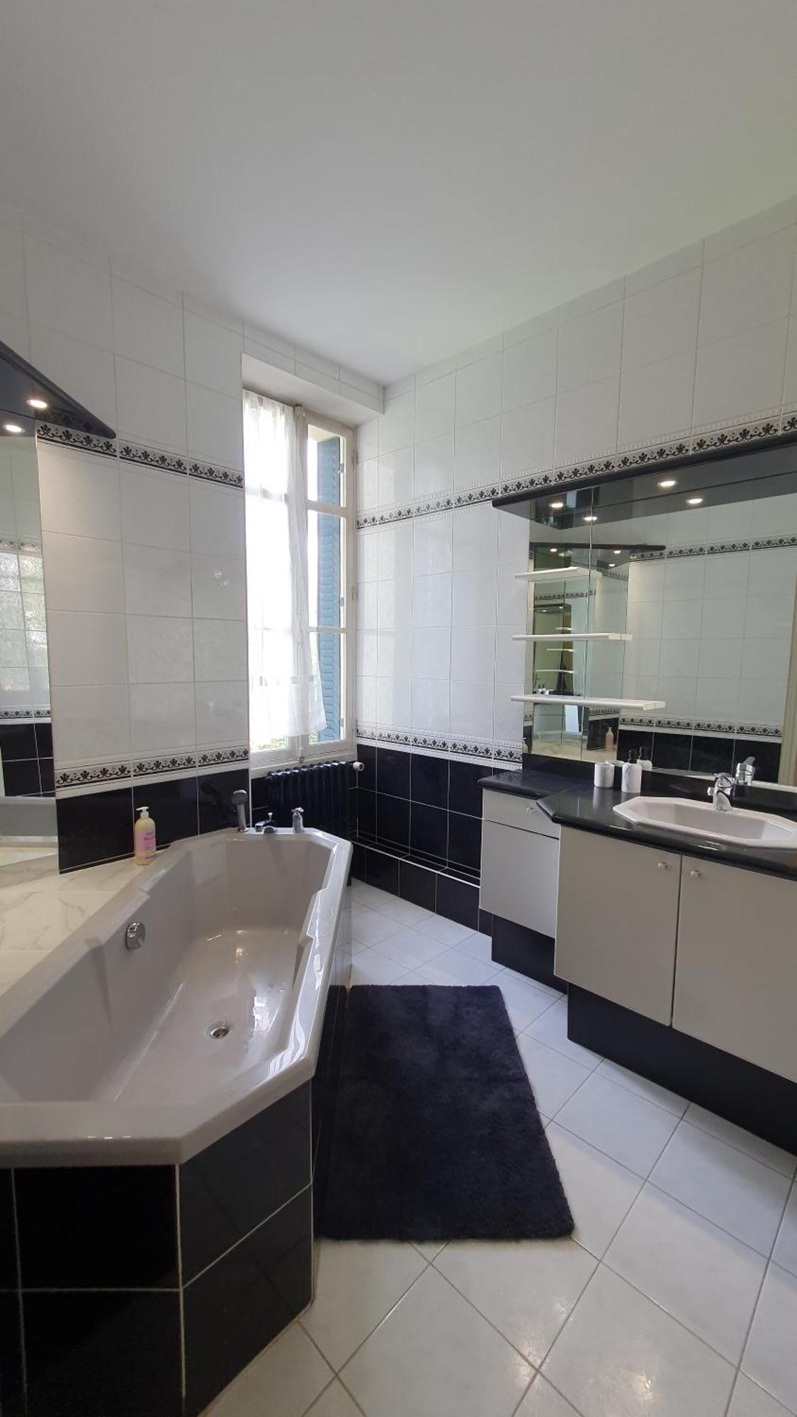 Demeure D'Exception Sur Angers Bed & Breakfast Екстериор снимка